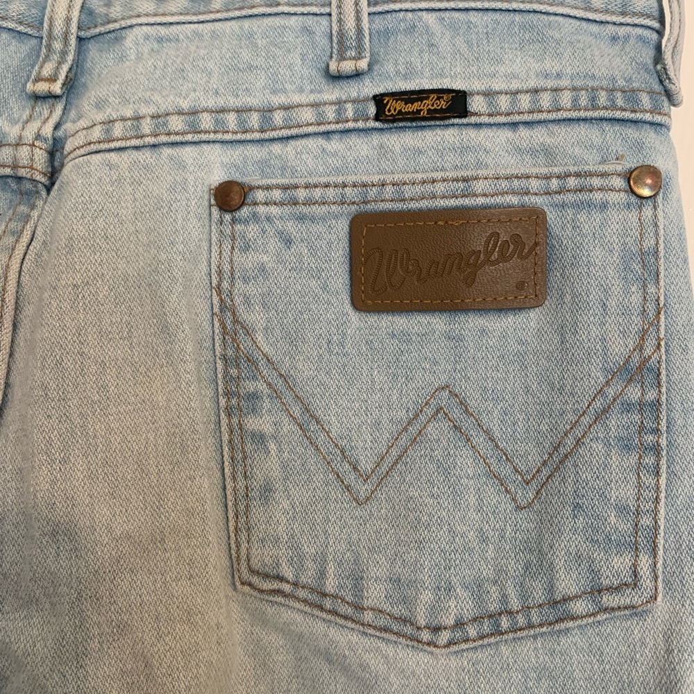 vintage wrangler light wash jeans